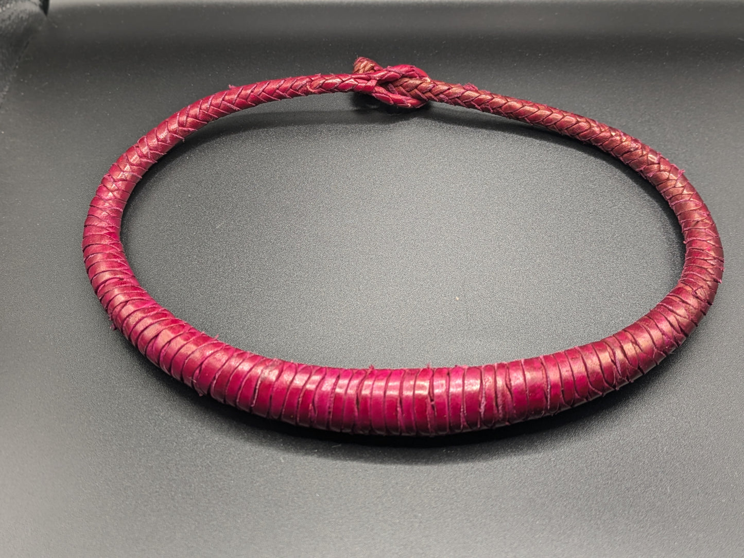 Ndomba baat (for the neck)